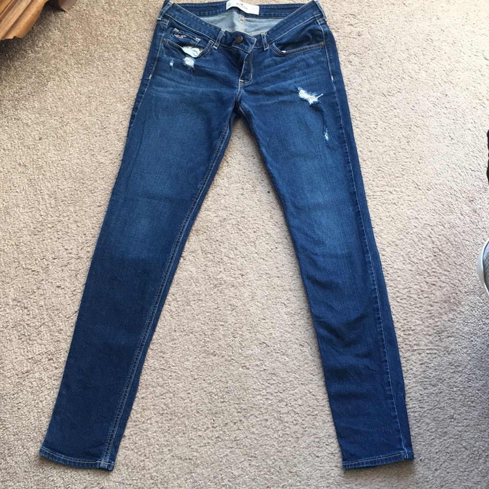 Like New Distressed Hollister Skinny Jeans